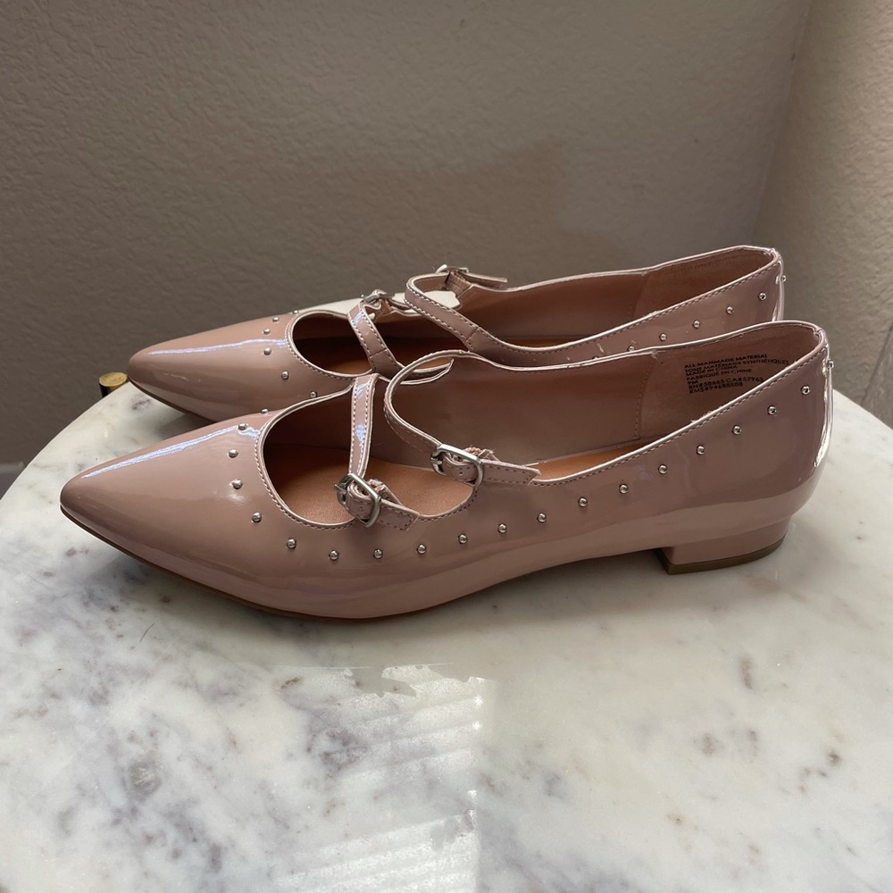 4th & Union Rosy Tan Pointed Toe Small Heel 9M